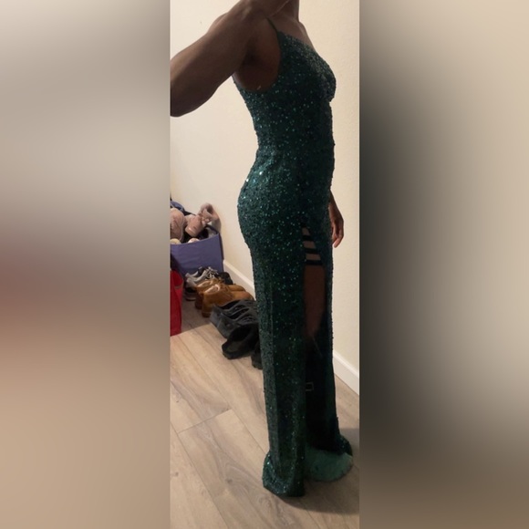 Emerald Green Formal Dress - Picture 5 of 5